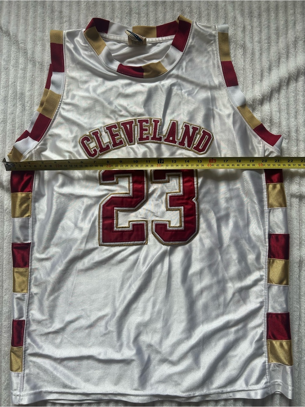 Vintage Cleveland Cavaliers LeBron James “23” Jersey XL White - Picture 6 of 7